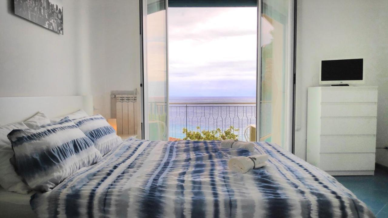 Vista Mare & Ac - Smeraldo Apartment Laigueglia Bagian luar foto